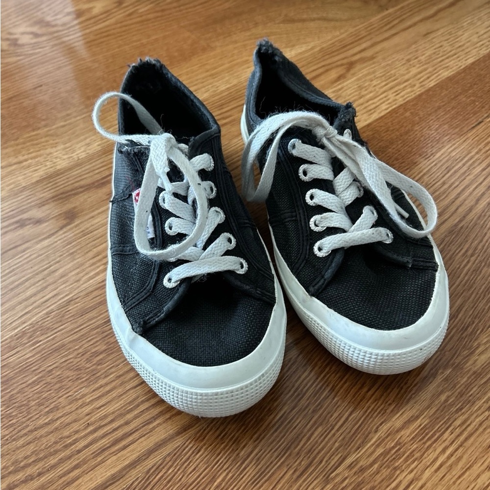Like new Superga sneakers